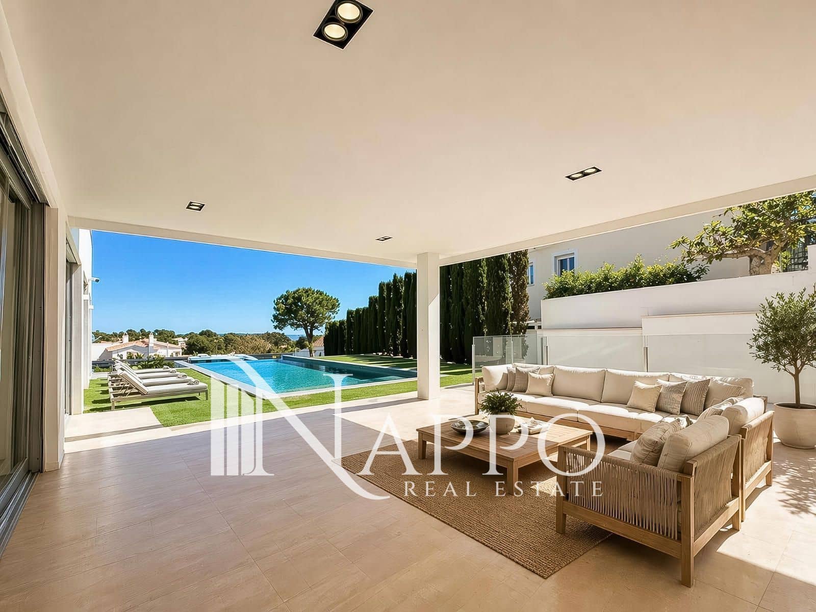 4 bedroom Villa for sale in Santa Ponsa with pool garage - € 5,900,000 (Ref: 9807150)