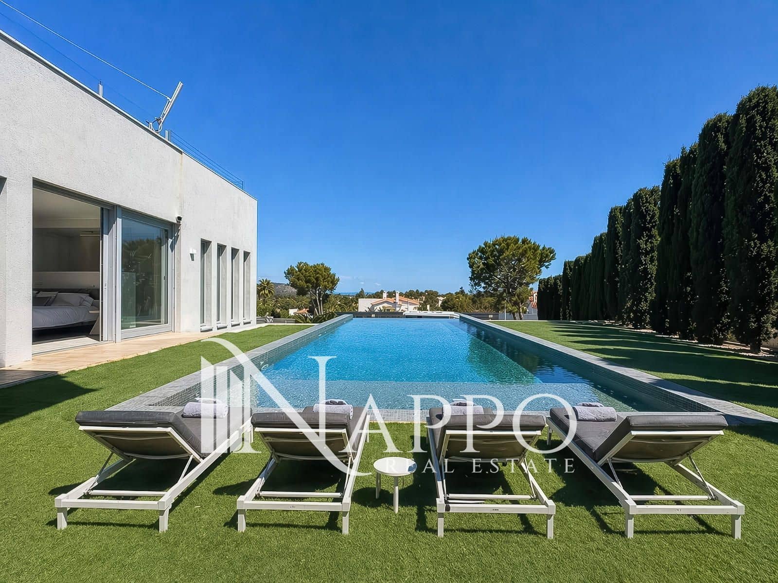 4 bedroom Villa for sale in Santa Ponsa with pool garage - € 5,900,000 (Ref: 9807150)