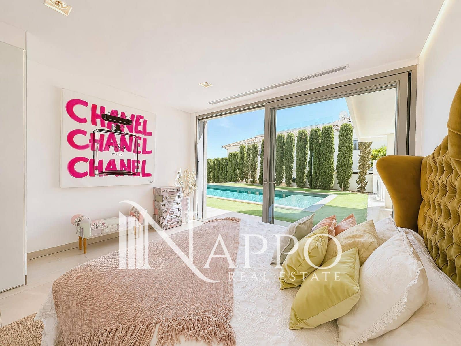 4 bedroom Villa for sale in Santa Ponsa with pool garage - € 5,900,000 (Ref: 9807150)