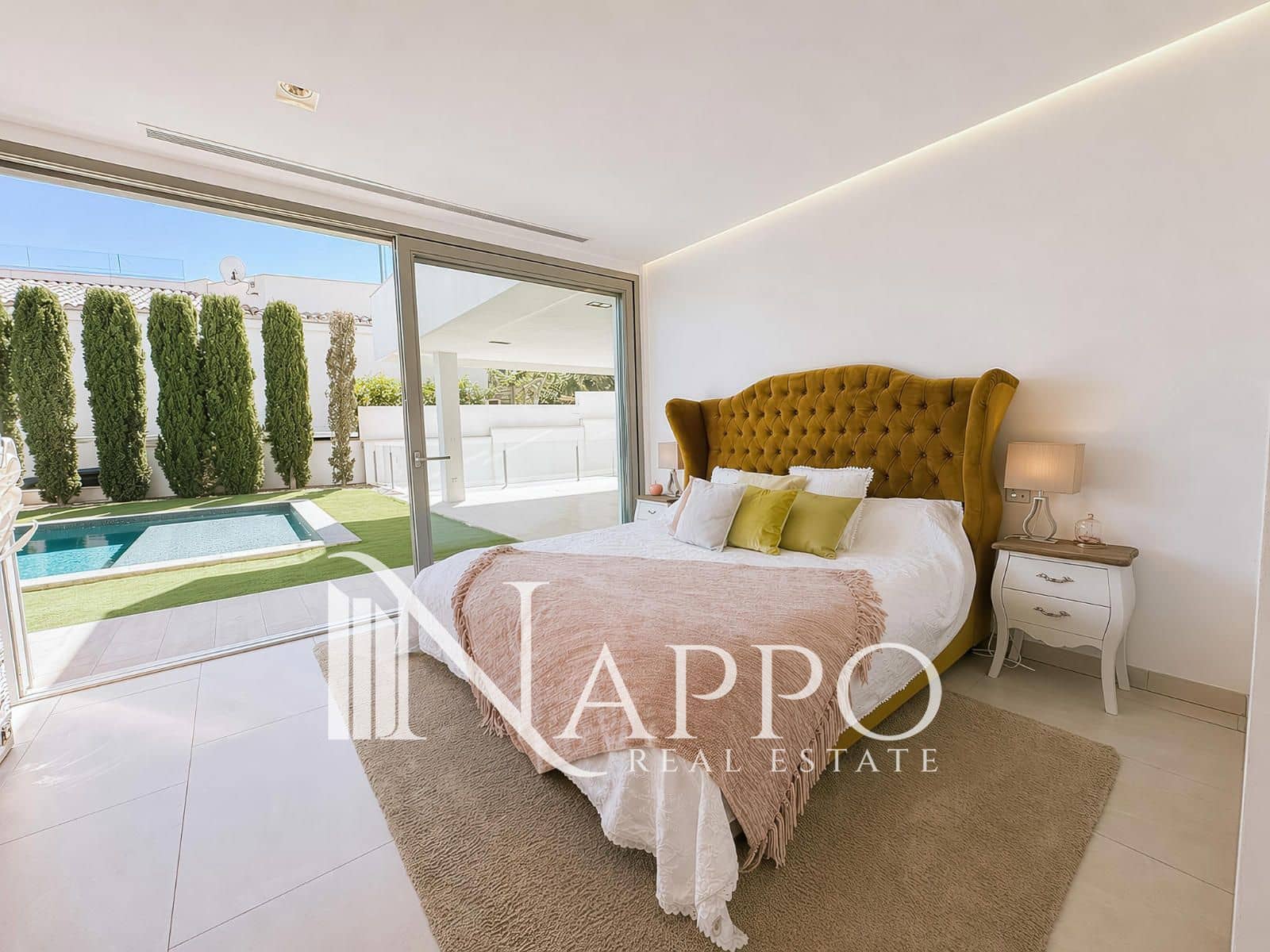 4 bedroom Villa for sale in Santa Ponsa with pool garage - € 5,900,000 (Ref: 9807150)