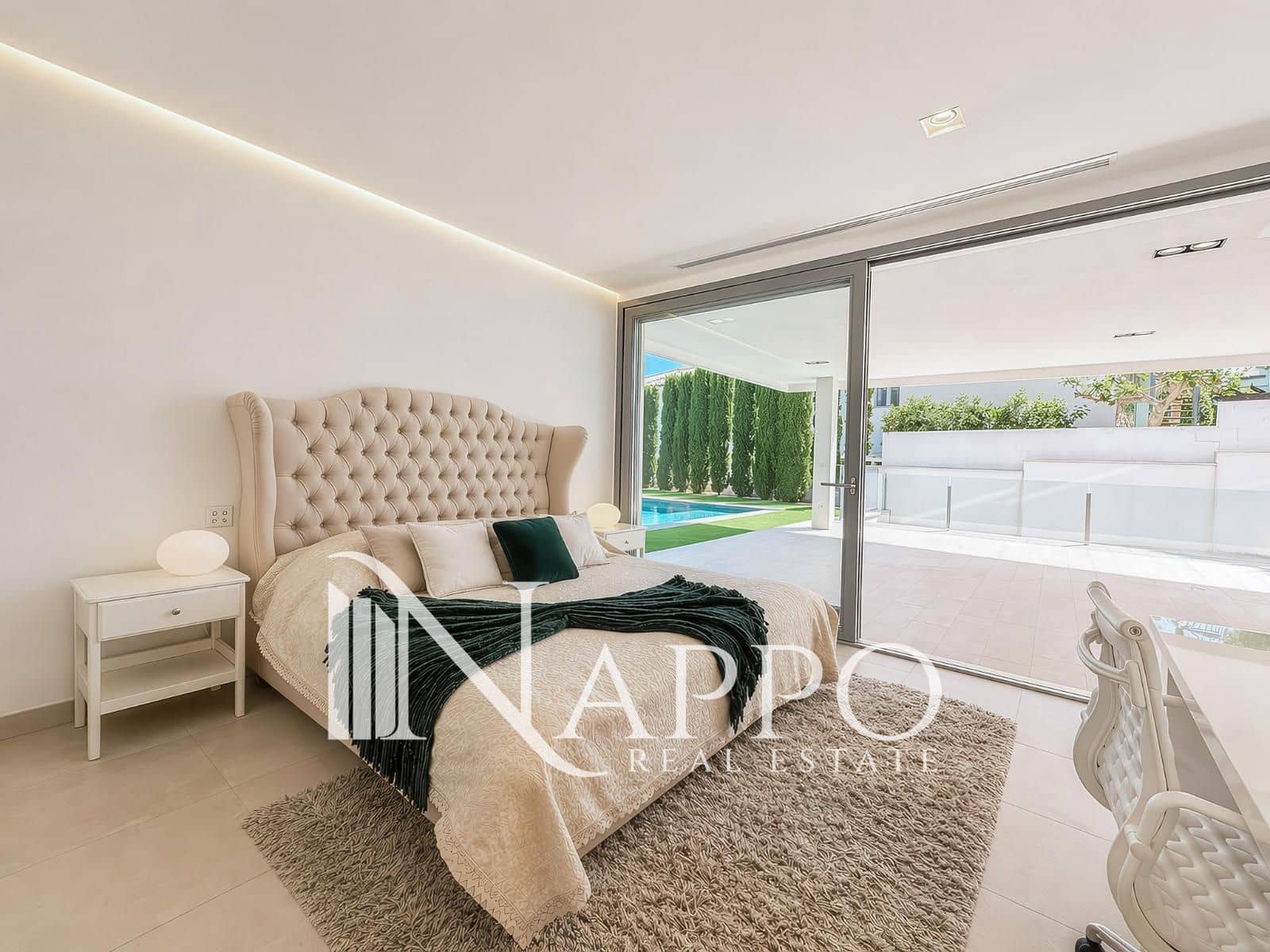 4 bedroom Villa for sale in Santa Ponsa with pool garage - € 5,900,000 (Ref: 9807150)
