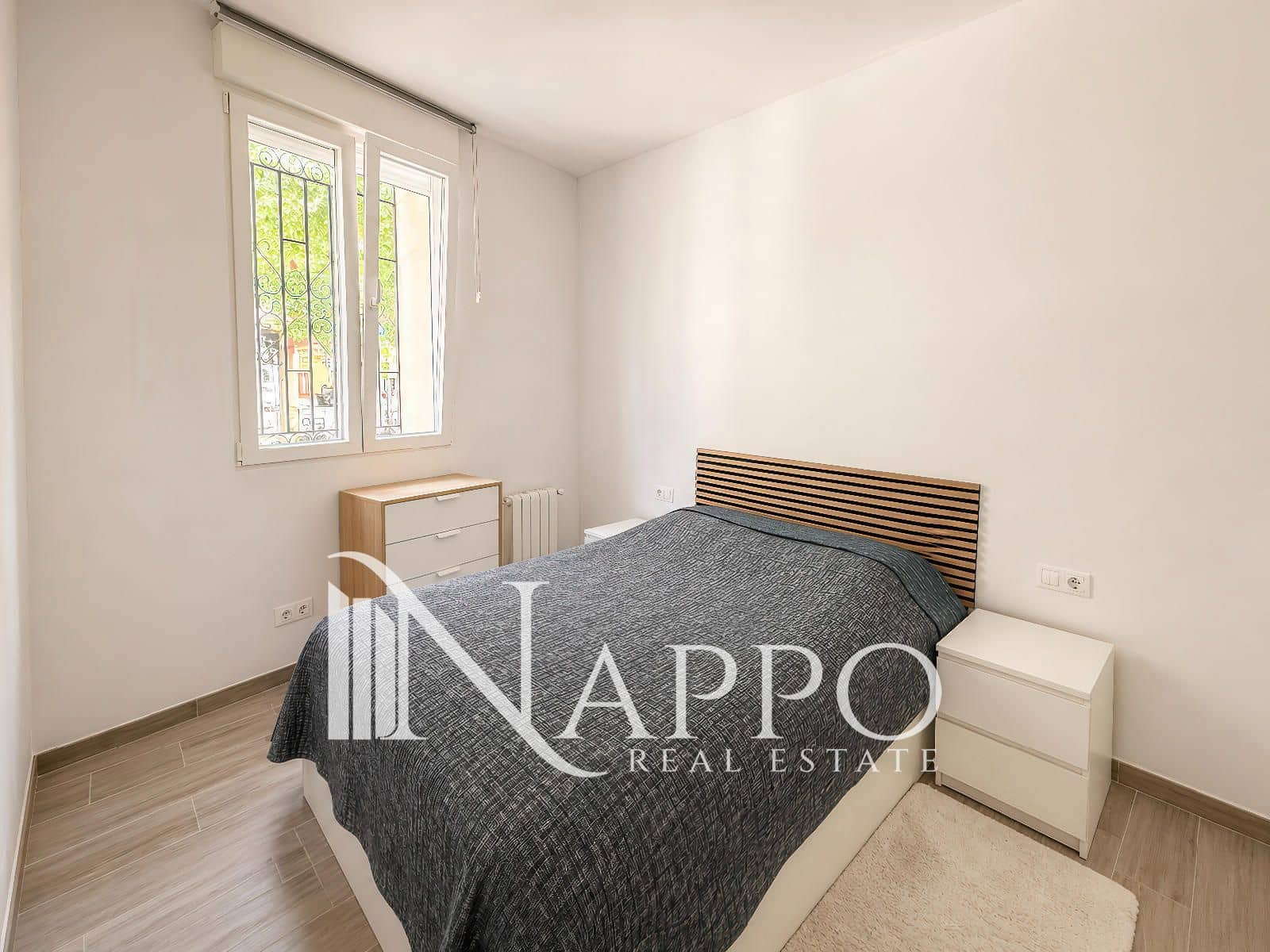 1 sypialnia Mieszkanie do wynajęcia w Miasto Madryt - 1 300 € (Ref: 9809402)