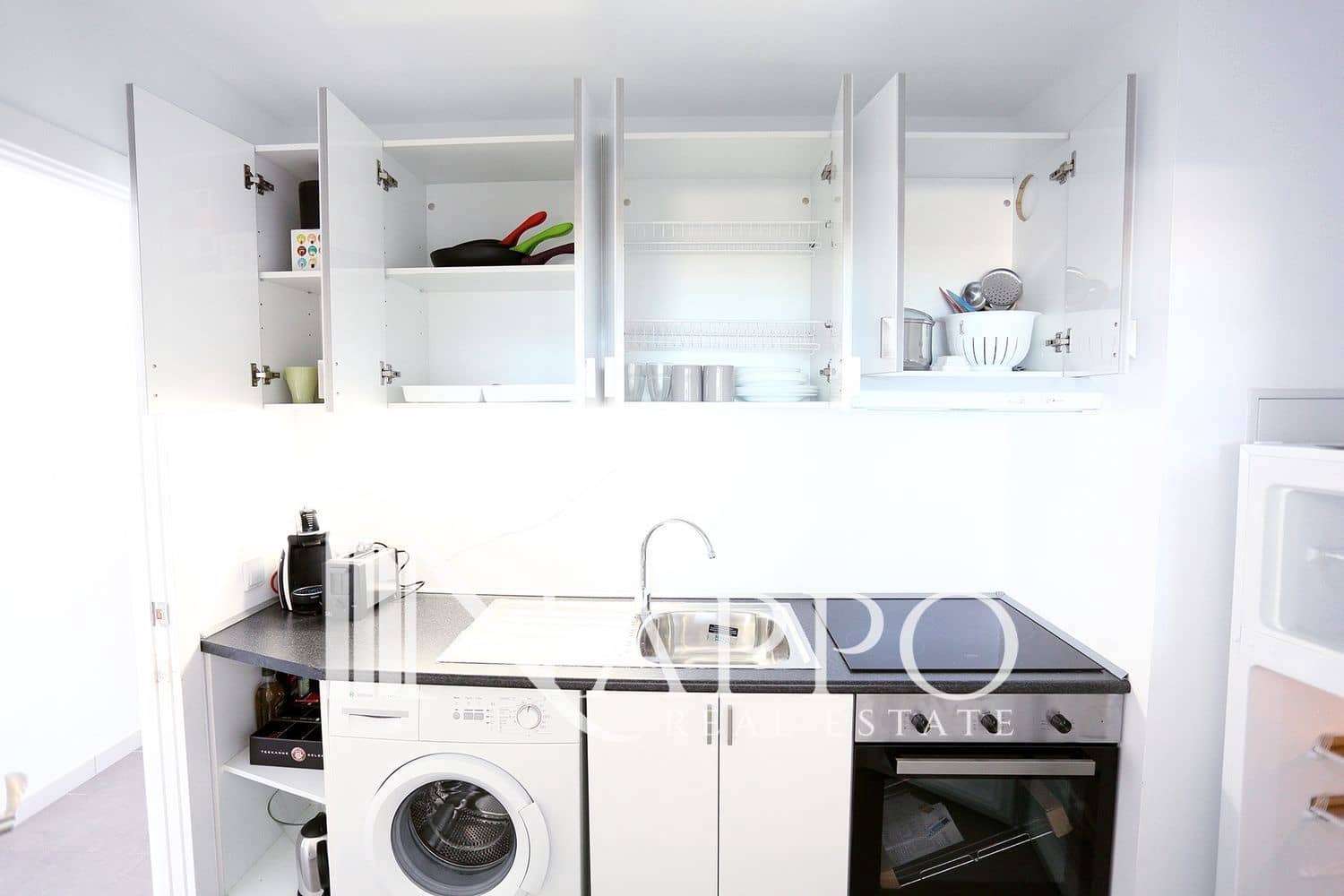 1 soverom Leilighet til leie i Magalluf med svømmebasseng - € 1 700 (Ref: 9814724)