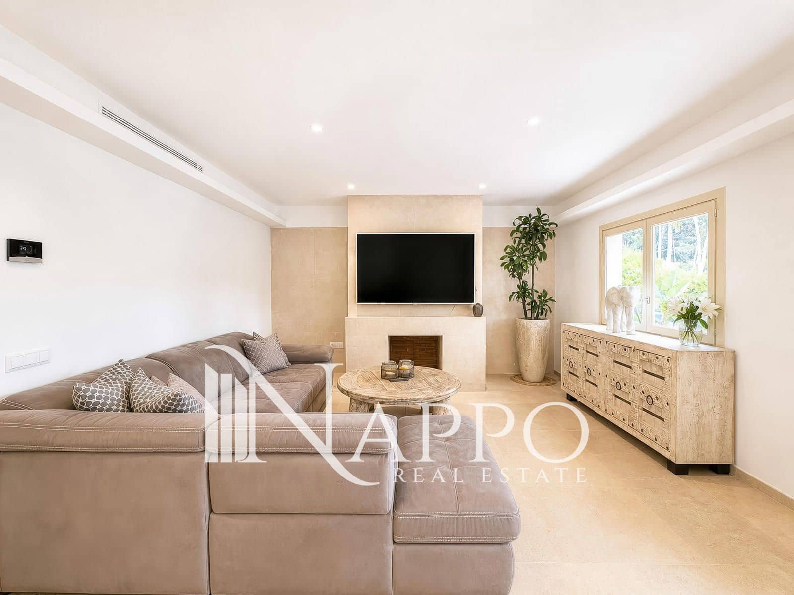 5 sypialnia Dom na sprzedaż w Costa de la Calma z basenem garażem - 2 690 000 € (Ref: 9815117)