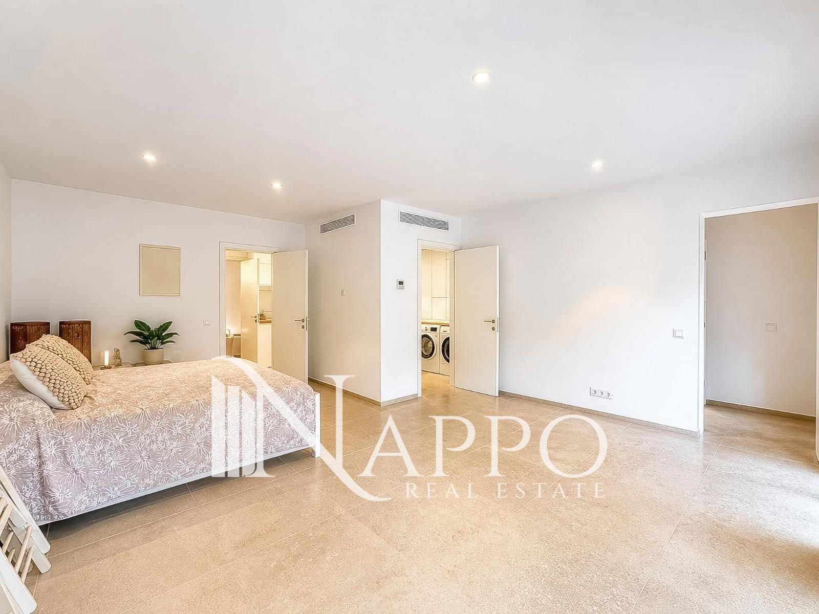 5 sypialnia Dom na sprzedaż w Costa de la Calma z basenem garażem - 2 690 000 € (Ref: 9815117)