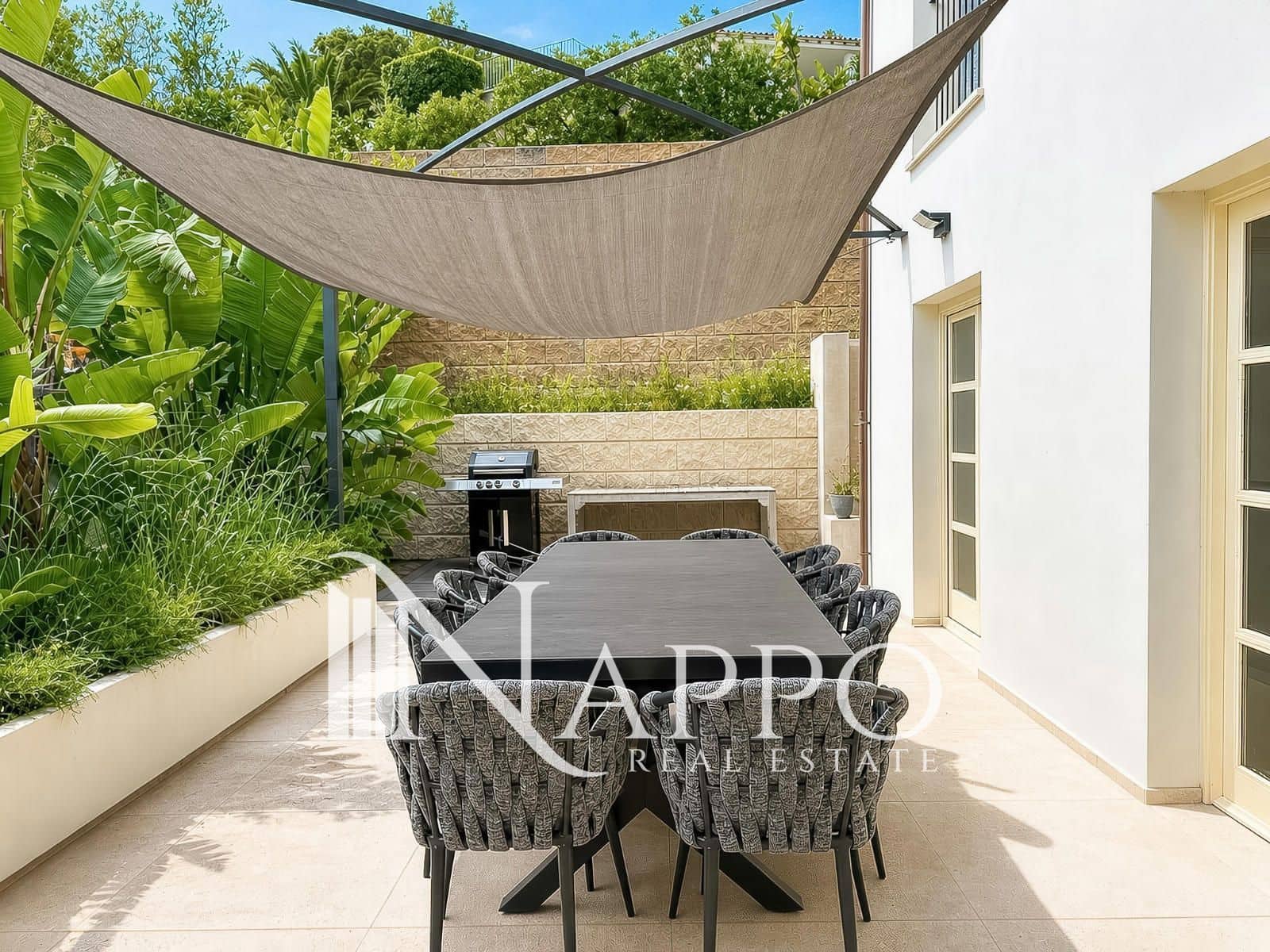 5 sypialnia Dom na sprzedaż w Costa de la Calma z basenem garażem - 2 690 000 € (Ref: 9815117)