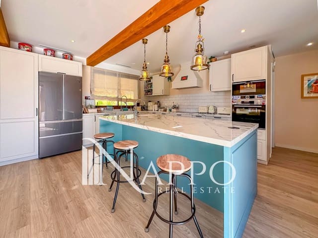 4 bedroom Villa for sale in Bunyola with pool garage - € 1,800,000 (Ref: 9816254)