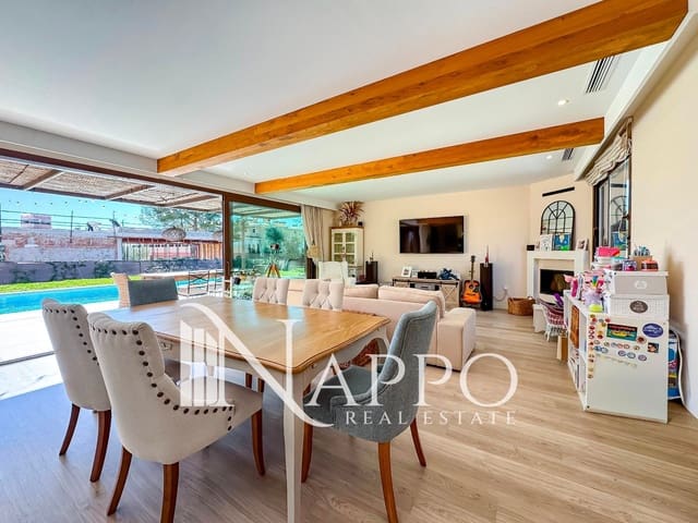 4 bedroom Villa for sale in Bunyola with pool garage - € 1,800,000 (Ref: 9816254)