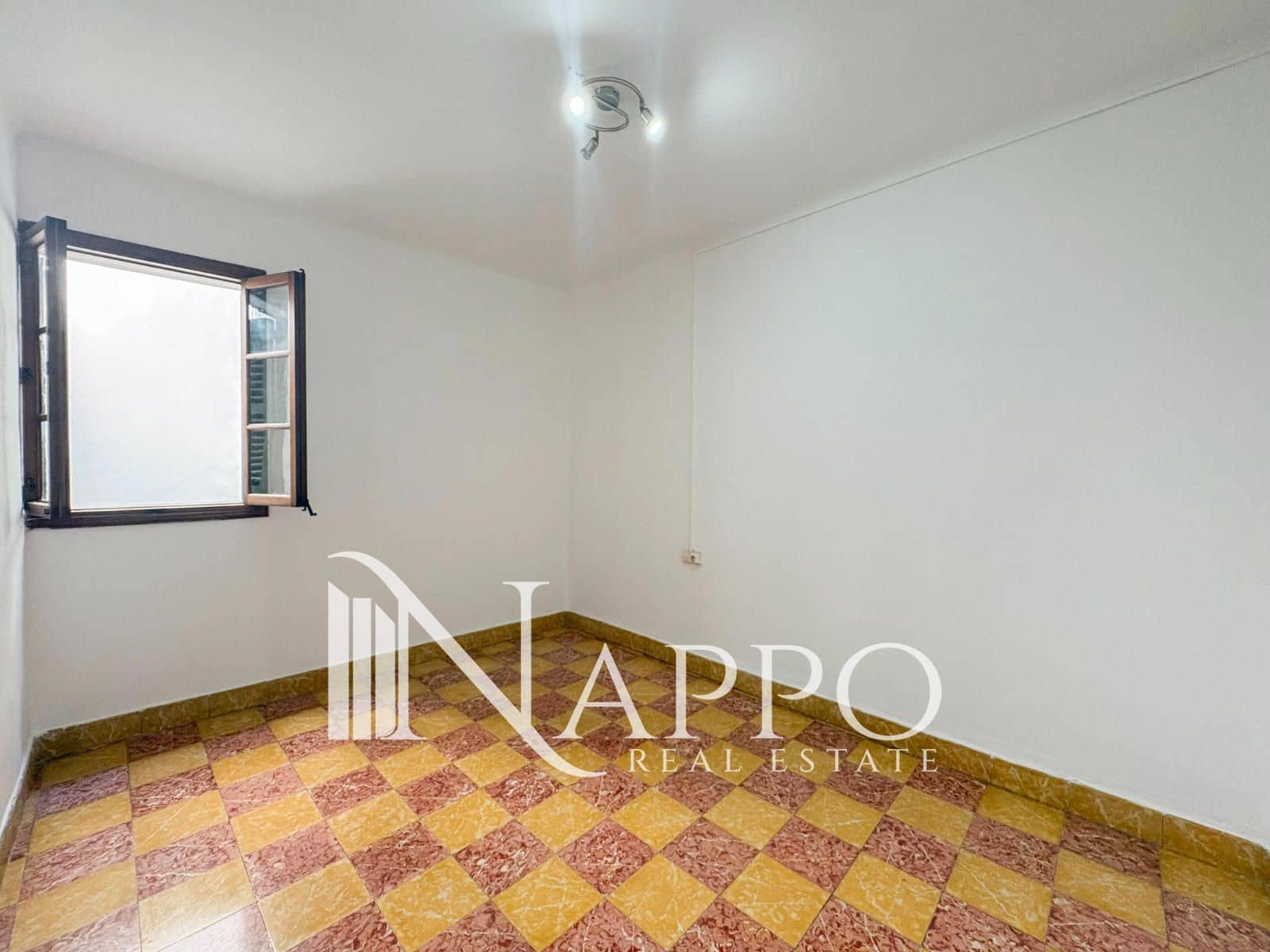 4 bedroom Flat for sale in Palma de Mallorca - € 559,600 (Ref: 9816394)