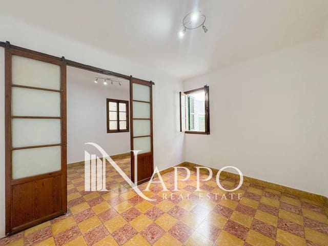 4 bedroom Flat for sale in Centro, Palma de Mallorca - € 559,600 (Ref: 9816394)