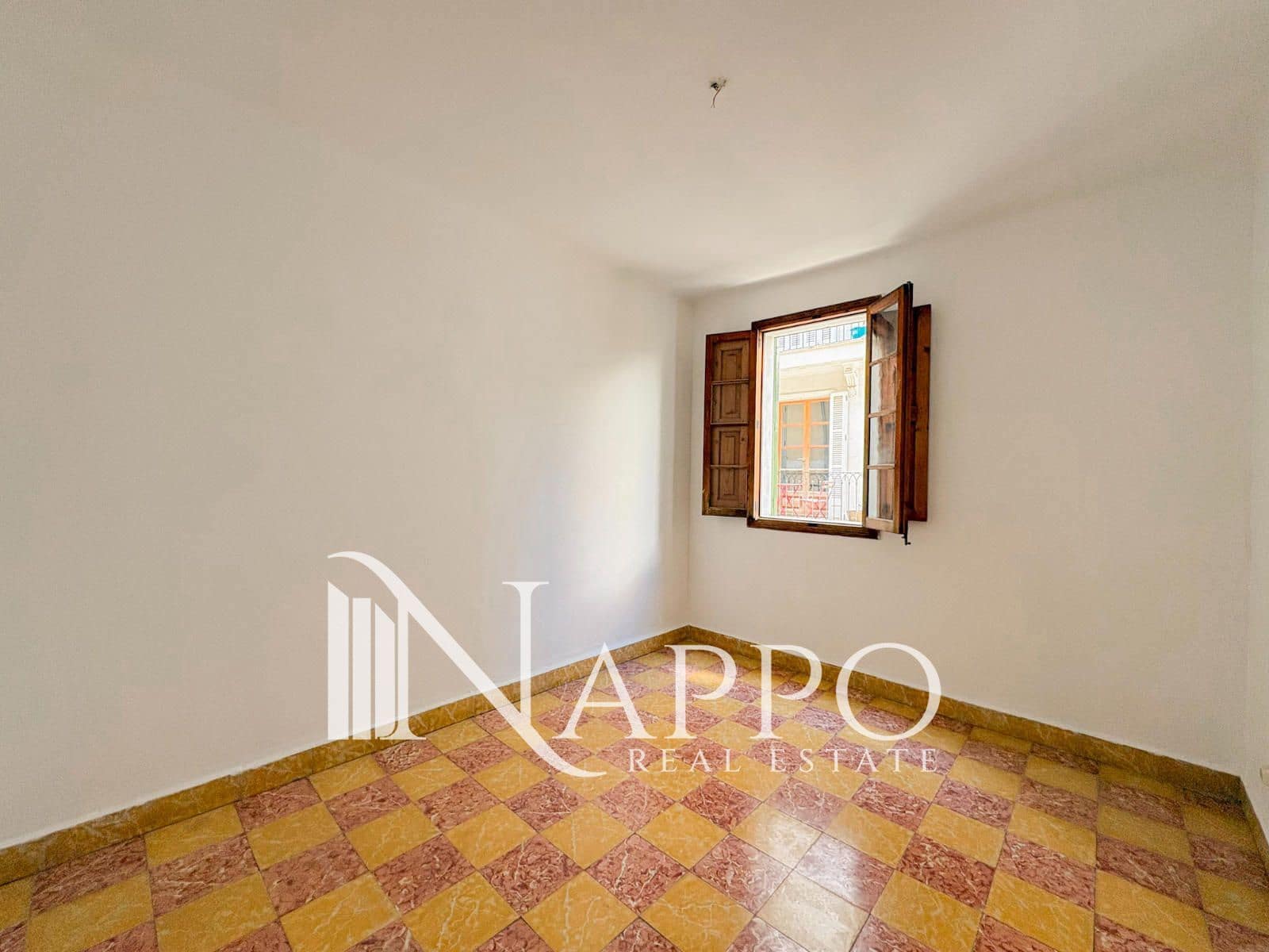 4 bedroom Flat for sale in Palma de Mallorca - € 559,600 (Ref: 9816394)