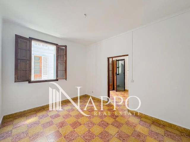 4 bedroom Flat for sale in Centro, Palma de Mallorca - € 559,600 (Ref: 9816394)