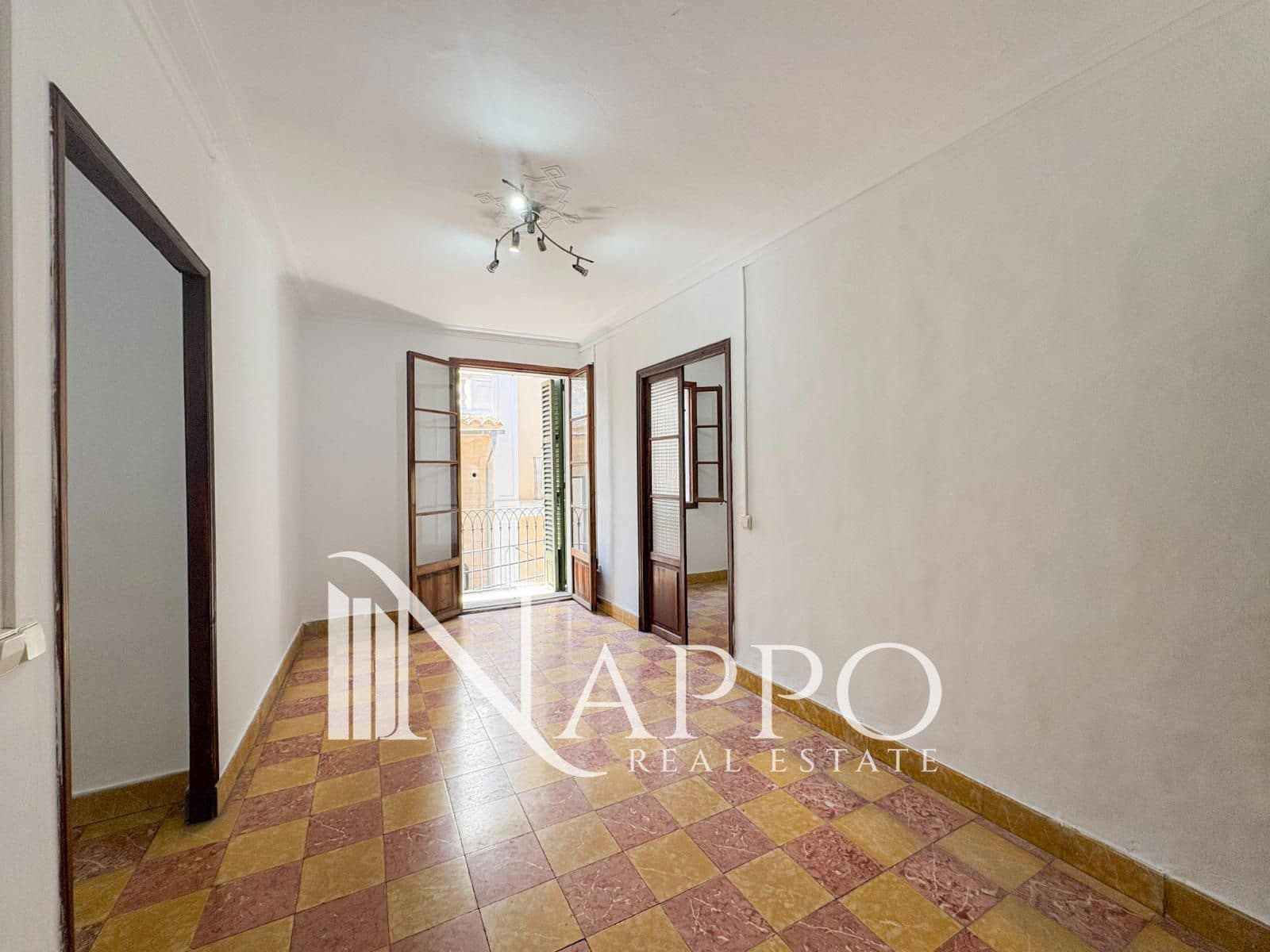 4 bedroom Flat for sale in Palma de Mallorca - € 559,600 (Ref: 9816394)