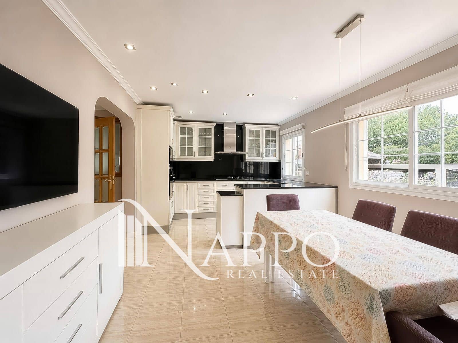 5 soverom Villa til salgs i Marratxi med svømmebasseng garasje - € 1 225 000 (Ref: 9816615)