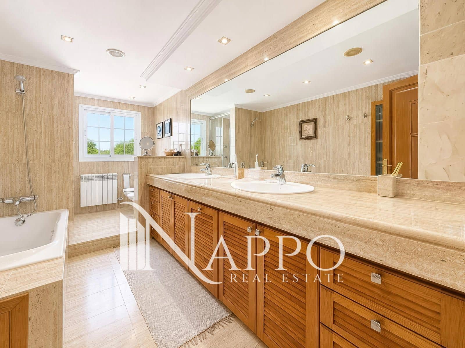 5 soverom Villa til salgs i Marratxi med svømmebasseng garasje - € 1 225 000 (Ref: 9816615)