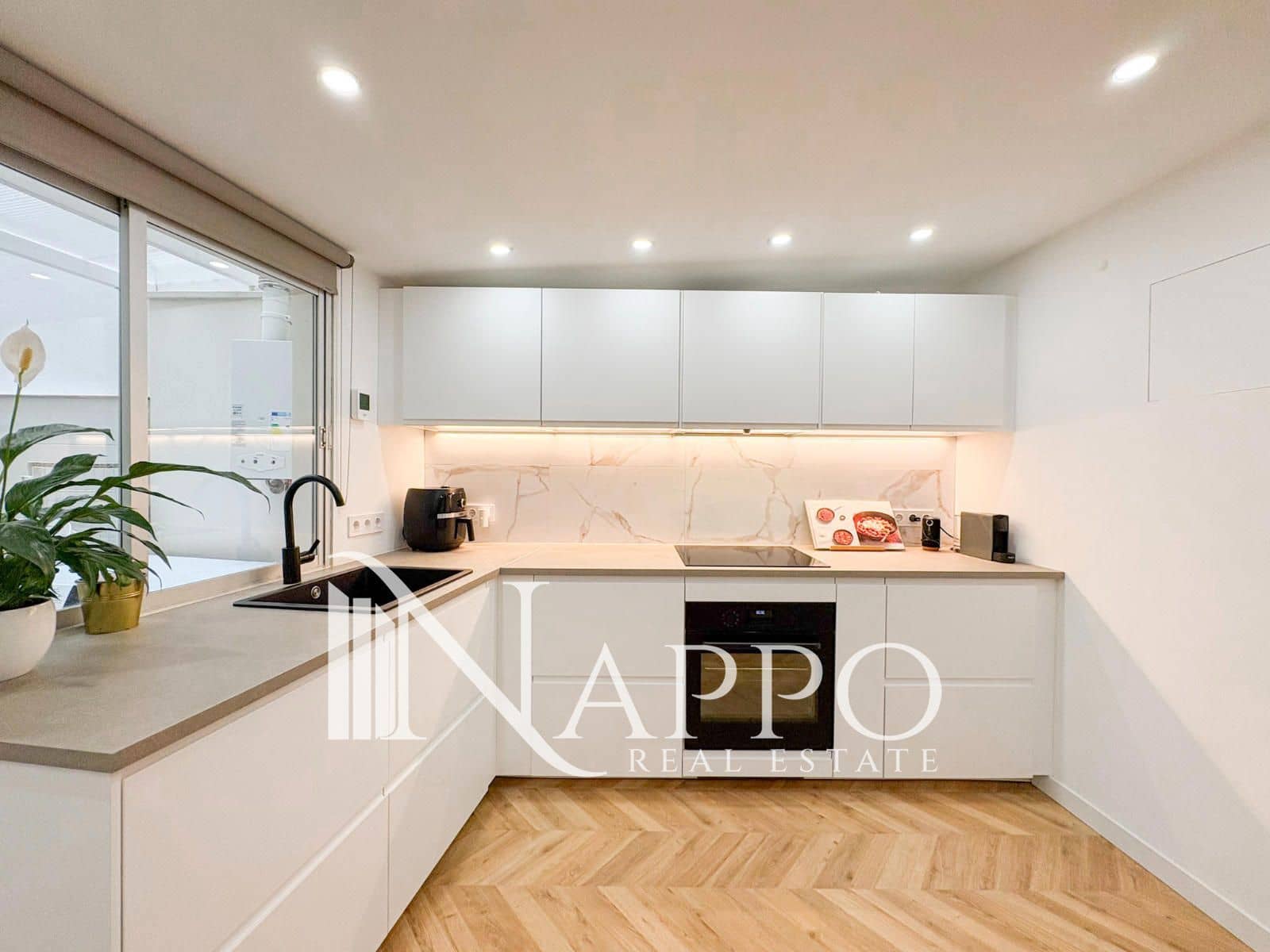 2 quarto Apartamento para arrendar em Palma de Mallorca - 1 800 € (Ref: 9818472)