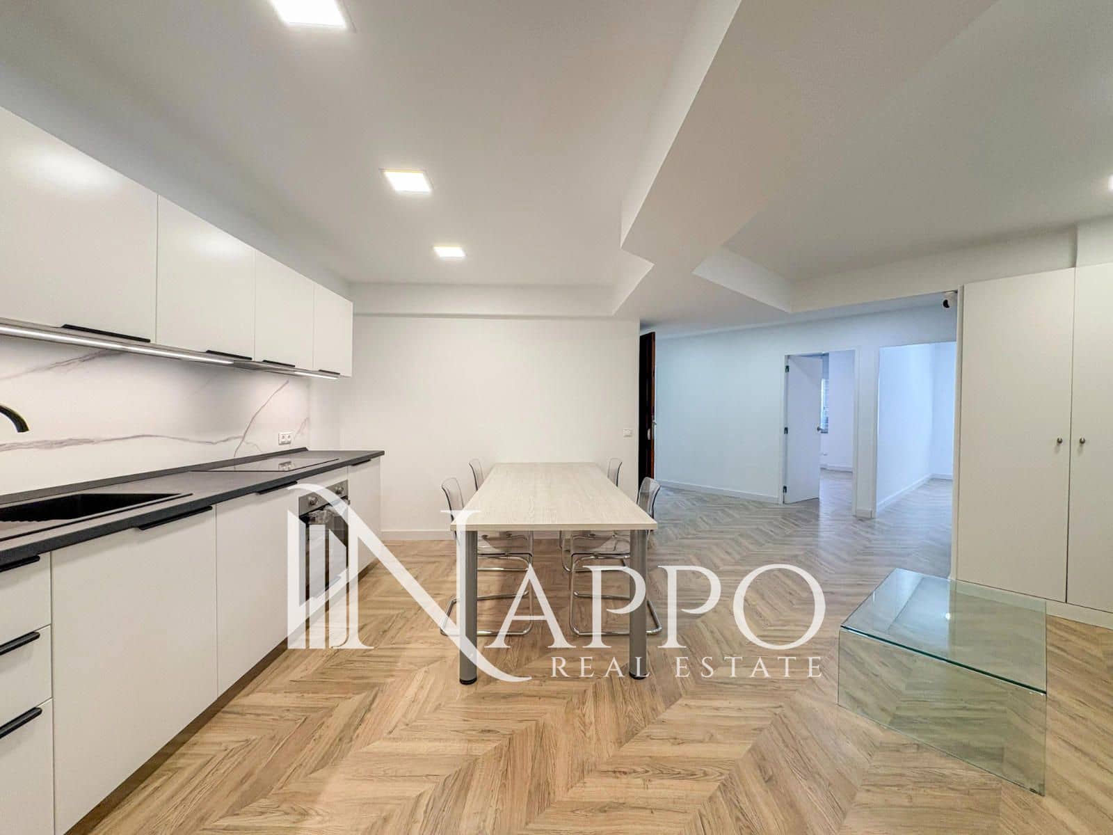 3 slaapkamer Flat te koop in Palma de Mallorca - € 410.000 (Ref: 9823874)