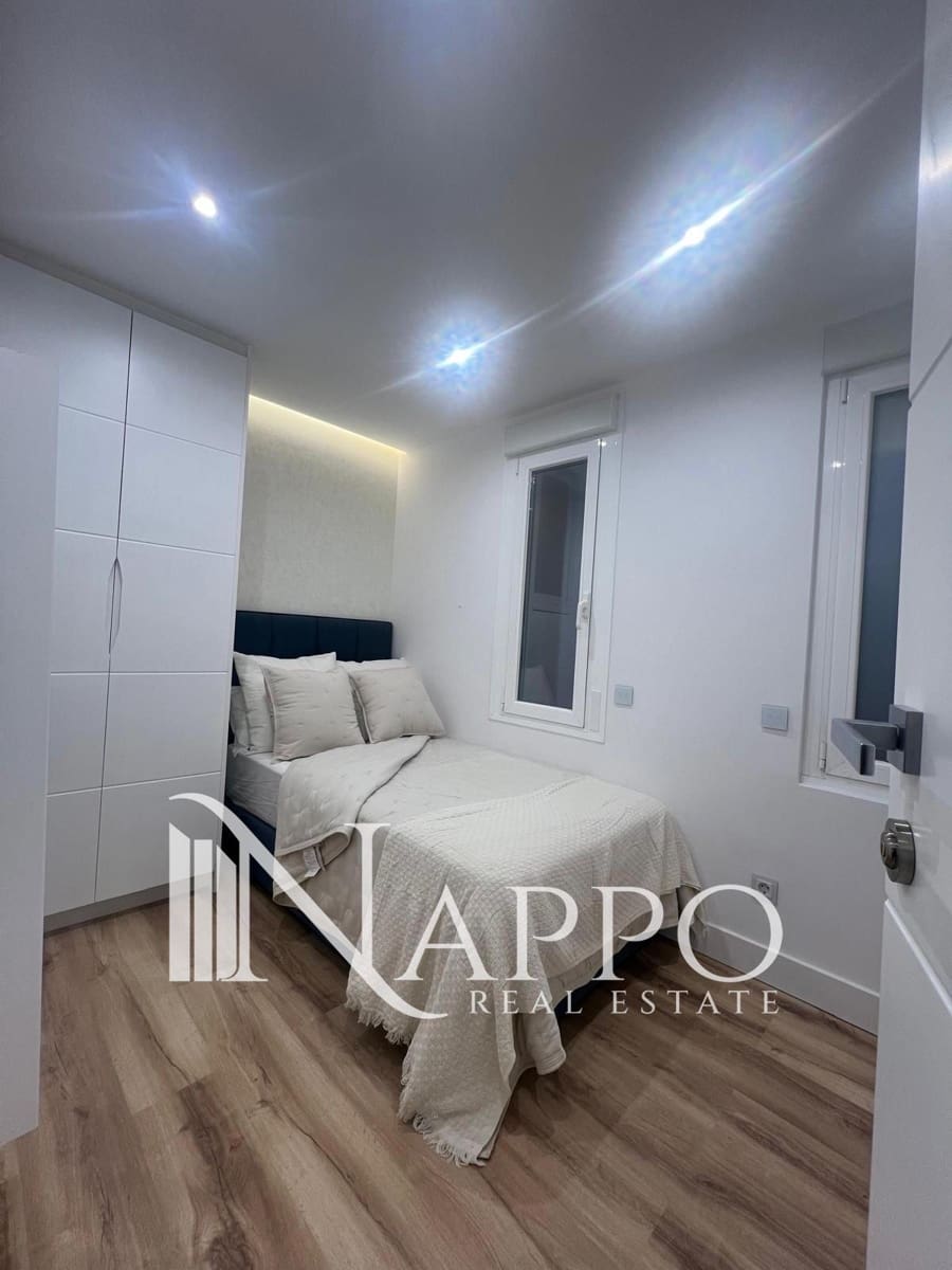 2 soveværelse Lejlighed til salg i Madrid by - € 939.000 (Ref: 9827394)
