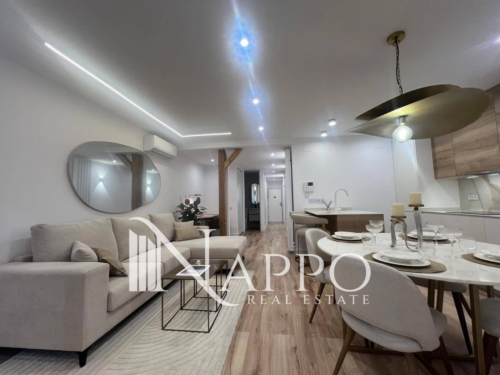 2 soveværelse Lejlighed til salg i Madrid by - € 939.000 (Ref: 9827394)