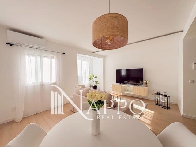 2 bedroom Flat for sale in Son Cotoner, Palma de Mallorca with garage - € 378,000 (Ref: 9828022)