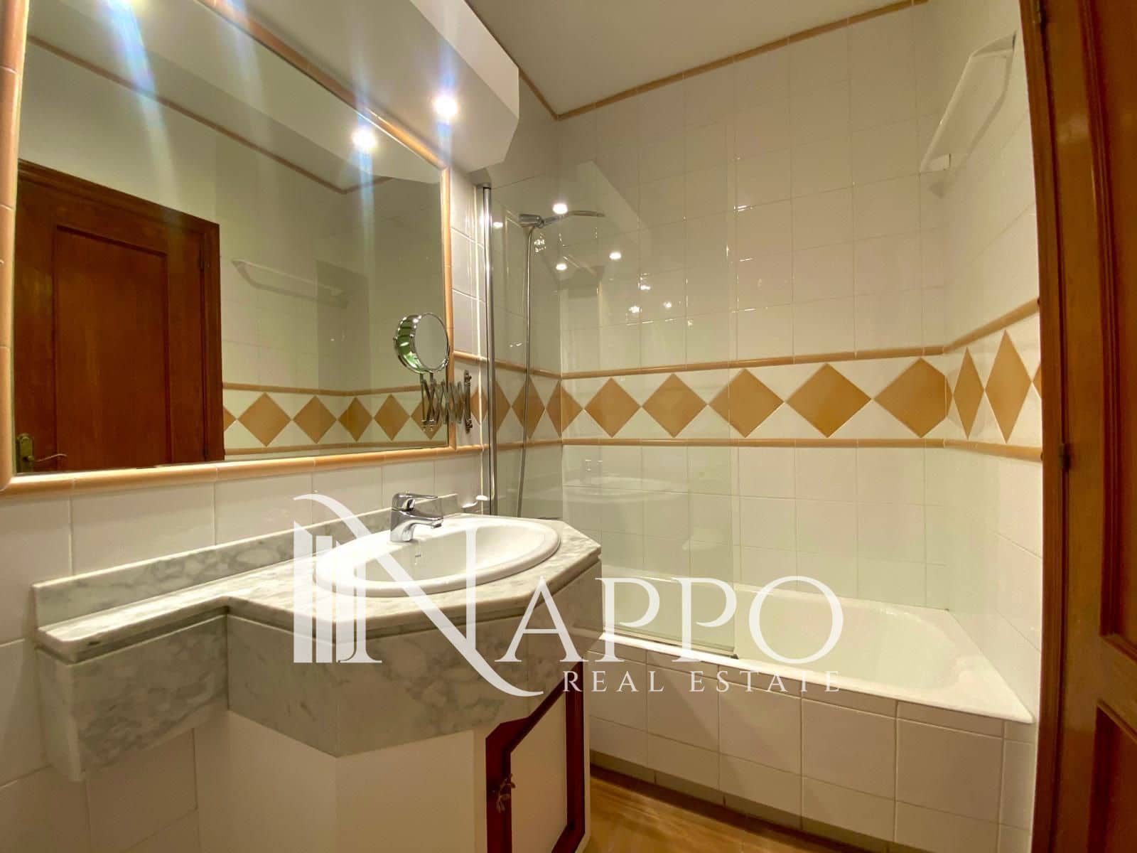 2 Zimmer Wohnung zu vermieten in Palma de Mallorca - 2.250 € (Ref: 9831976)