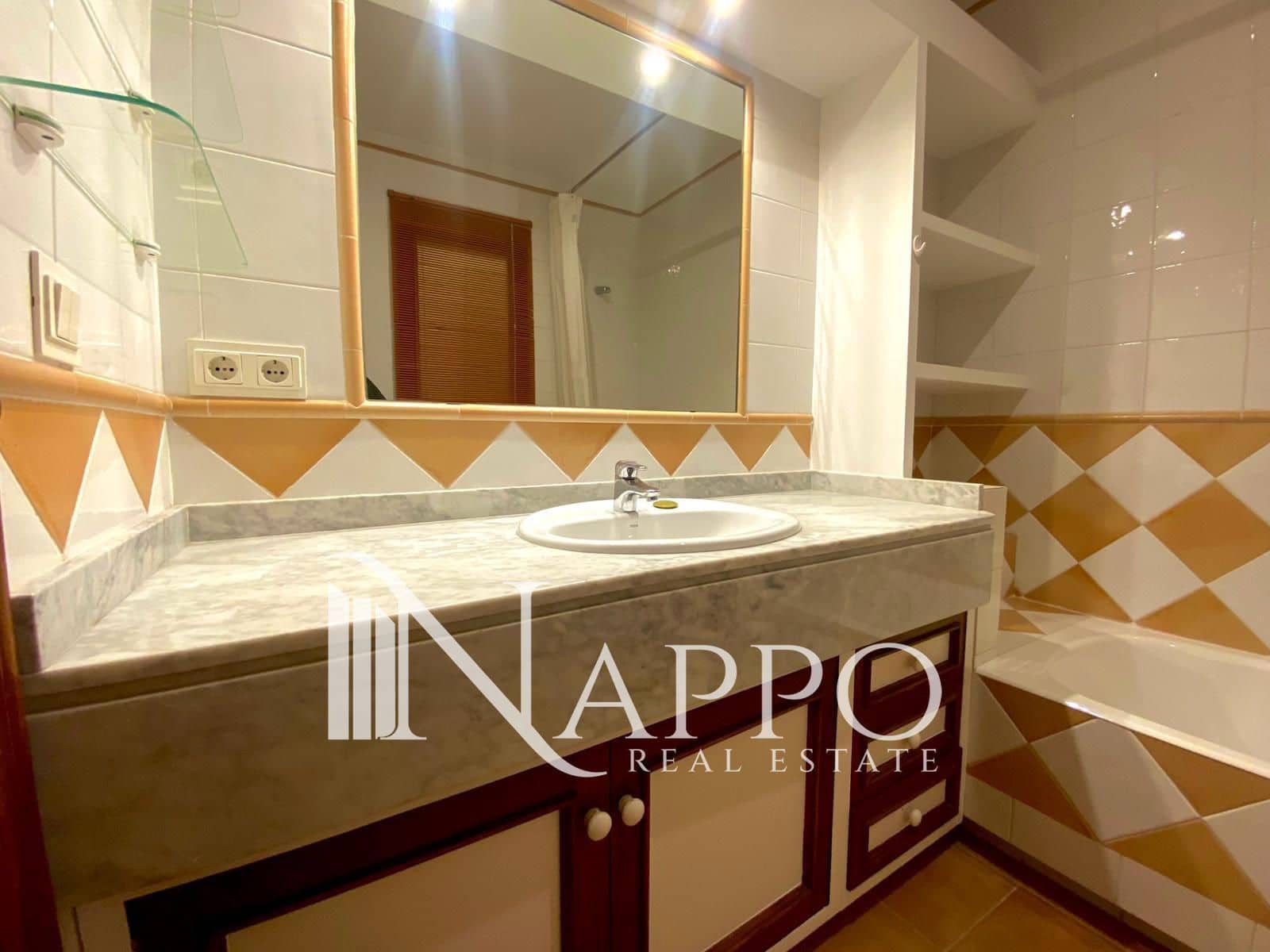 2 Zimmer Wohnung zu vermieten in Palma de Mallorca - 2.250 € (Ref: 9831976)