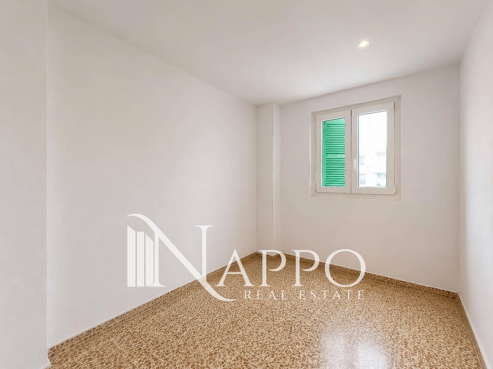 Piso de 3 habitaciones en Palma de Mallorca en venta - 375.000 € (Ref: 9834043)