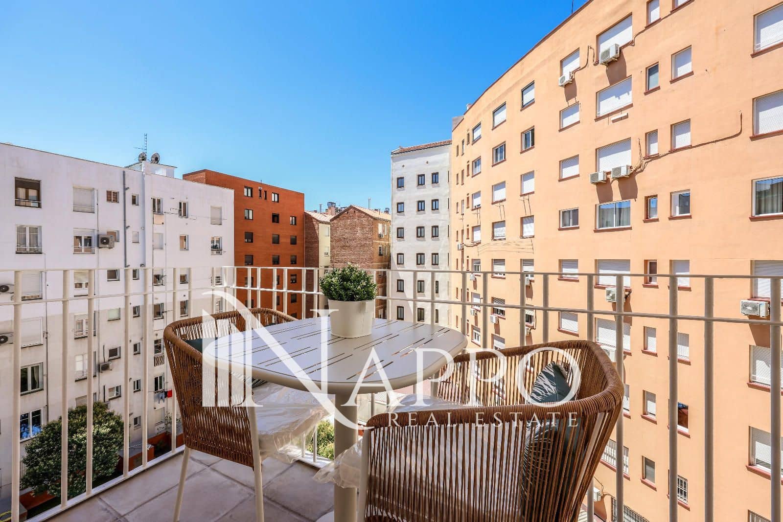 3 Zimmer Wohnung zu verkaufen in Madrid Stadt mit Garage - 1.599.000 € (Ref: 9834806)