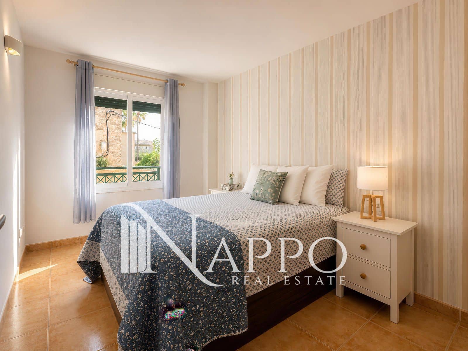 2 bedroom Flat for sale in Sa Cabaneta / La Cabaneta with garage - € 389,000 (Ref: 9838675)