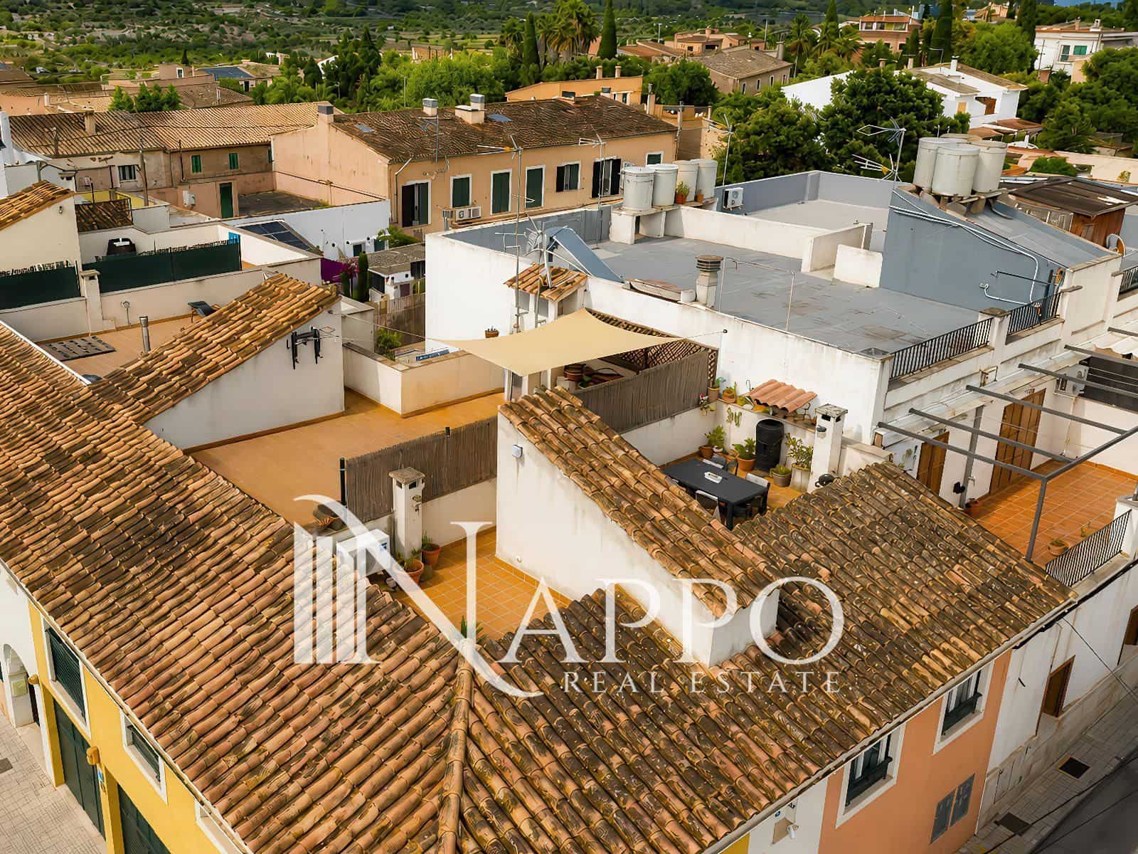 2 bedroom Flat for sale in Sa Cabaneta / La Cabaneta with garage - € 389,000 (Ref: 9838675)