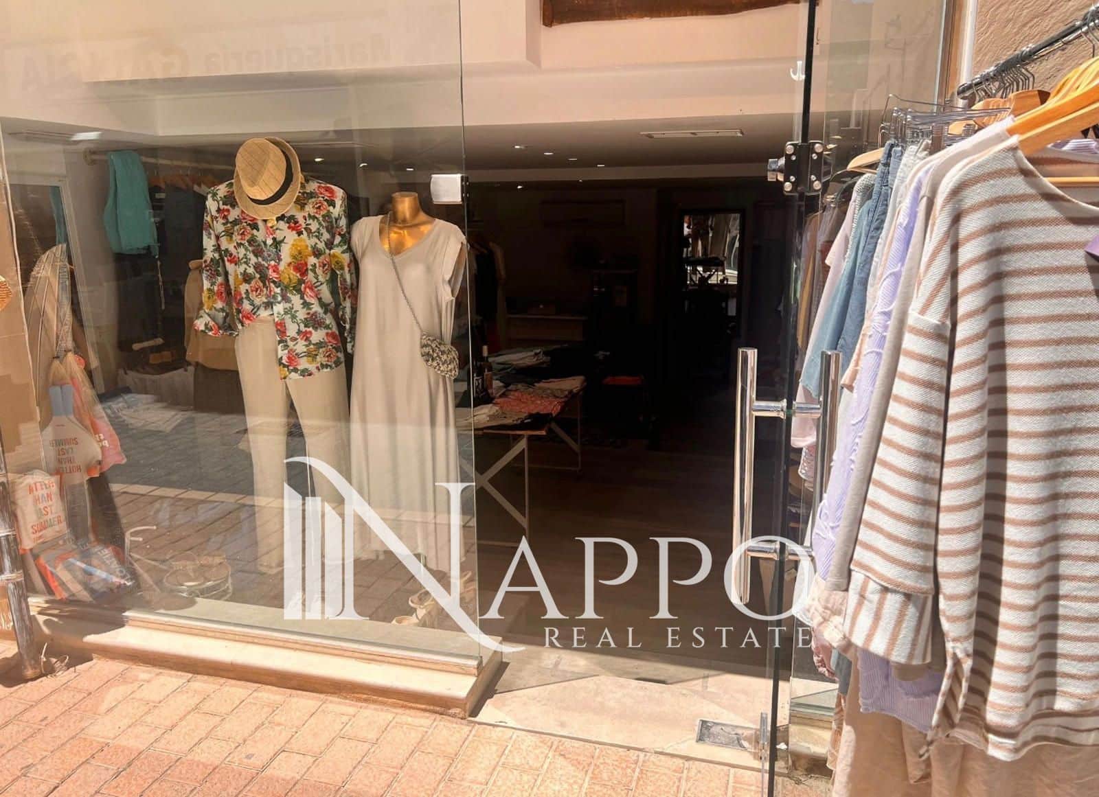 Commercial for rent in Puerto de Andratx - € 1,500 (Ref: 9839840)