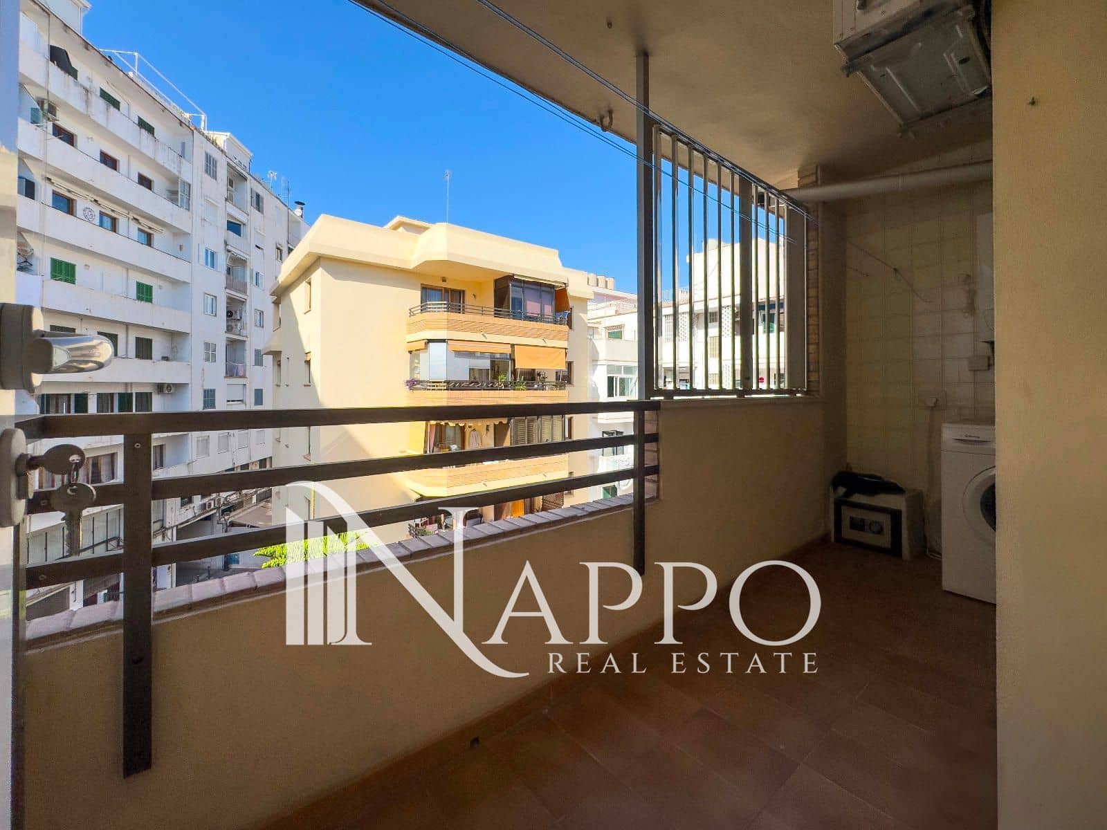 2 bedroom Flat for rent in Palma de Mallorca with garage - € 1,600 (Ref: 9841729)