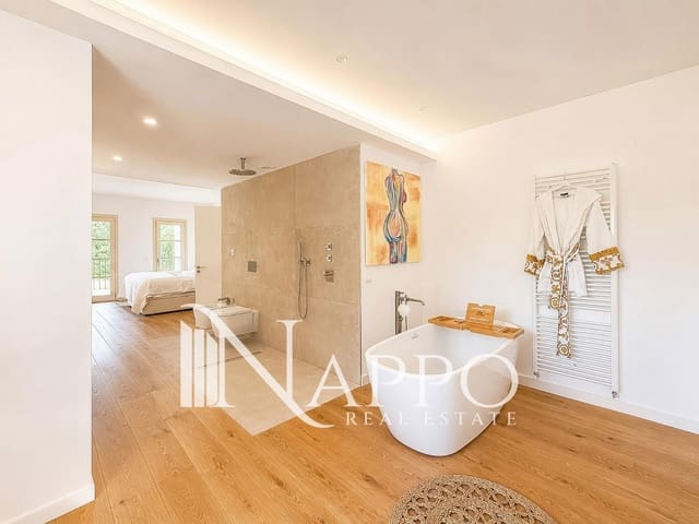 5 bedroom Townhouse for rent in Costa de la Calma, Calvià with pool garage - € 8,000 (Ref: 9844484)