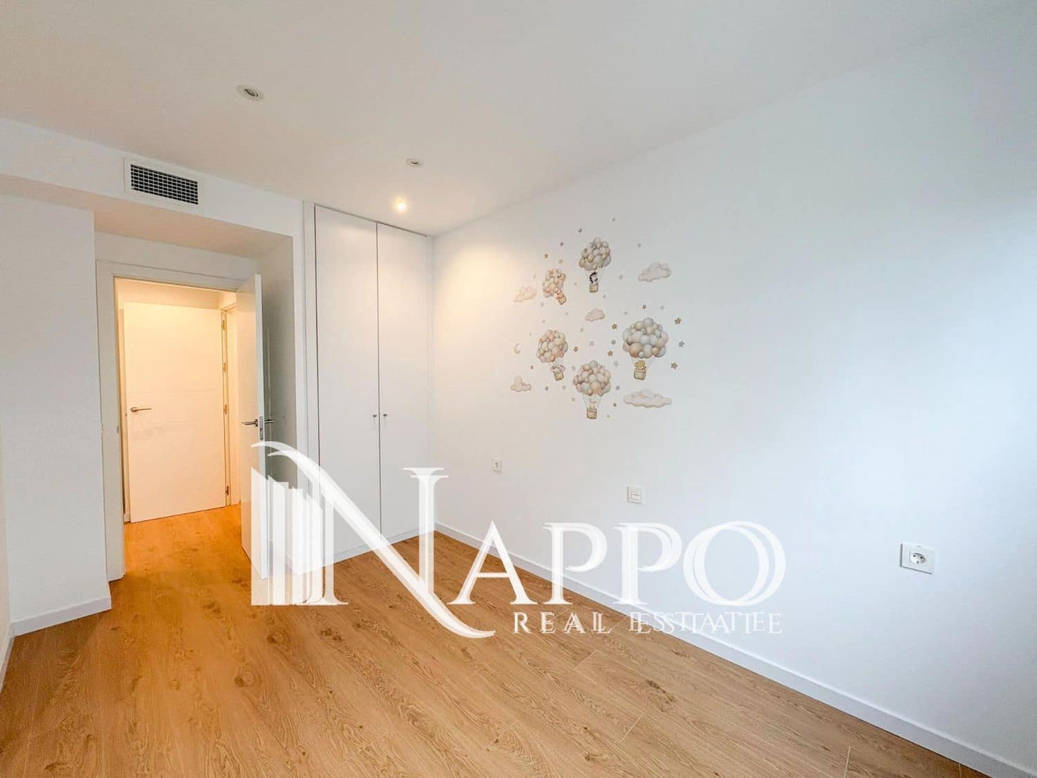 3 bedroom Flat for rent in Palma de Mallorca with pool garage - € 2,000 (Ref: 9848125)