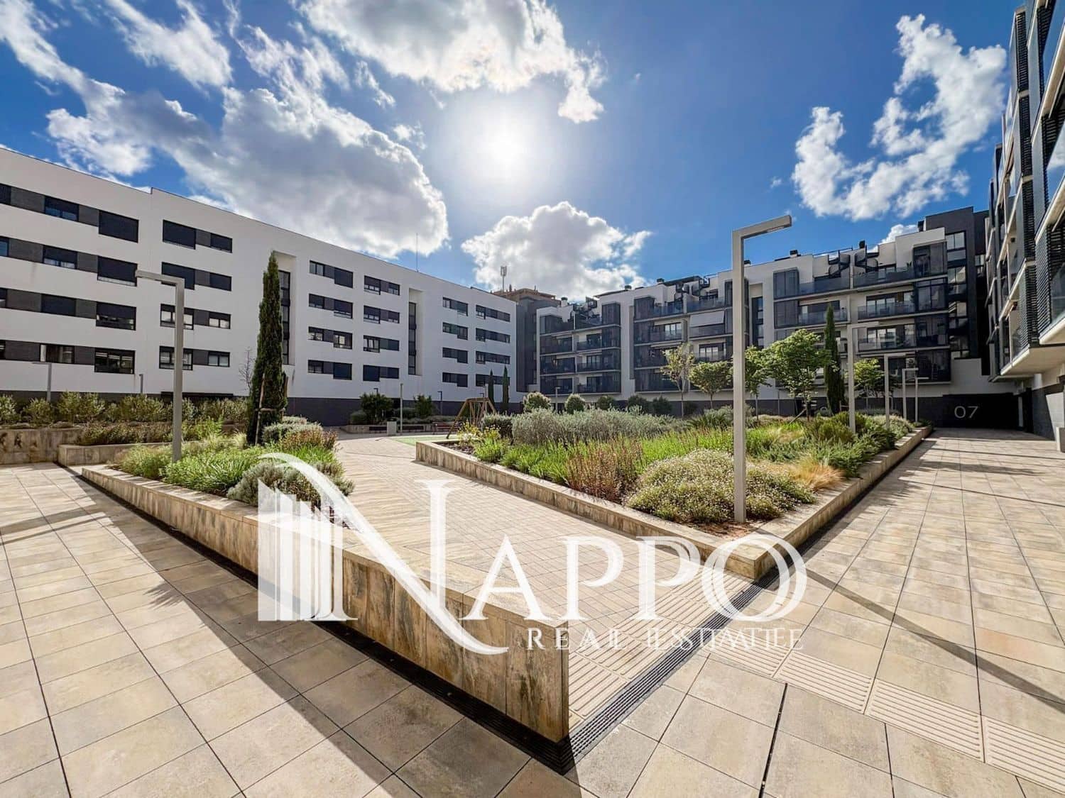 3 bedroom Flat for rent in Palma de Mallorca with pool garage - € 2,000 (Ref: 9848125)