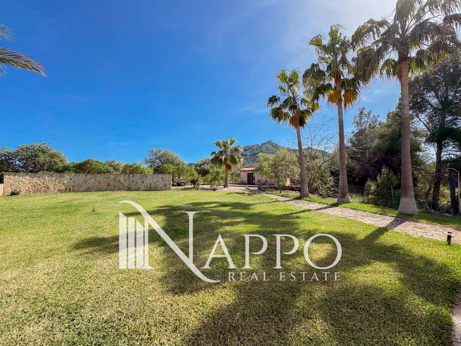 5 bedroom Villa for sale in Felanitx with pool garage - € 1,350,000 (Ref: 9850361)