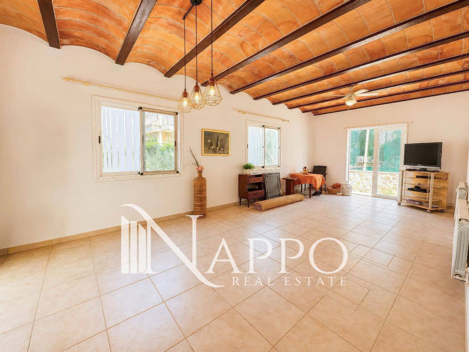 4 bedroom Villa for sale in Santanyi - € 699,000 (Ref: 9850362)