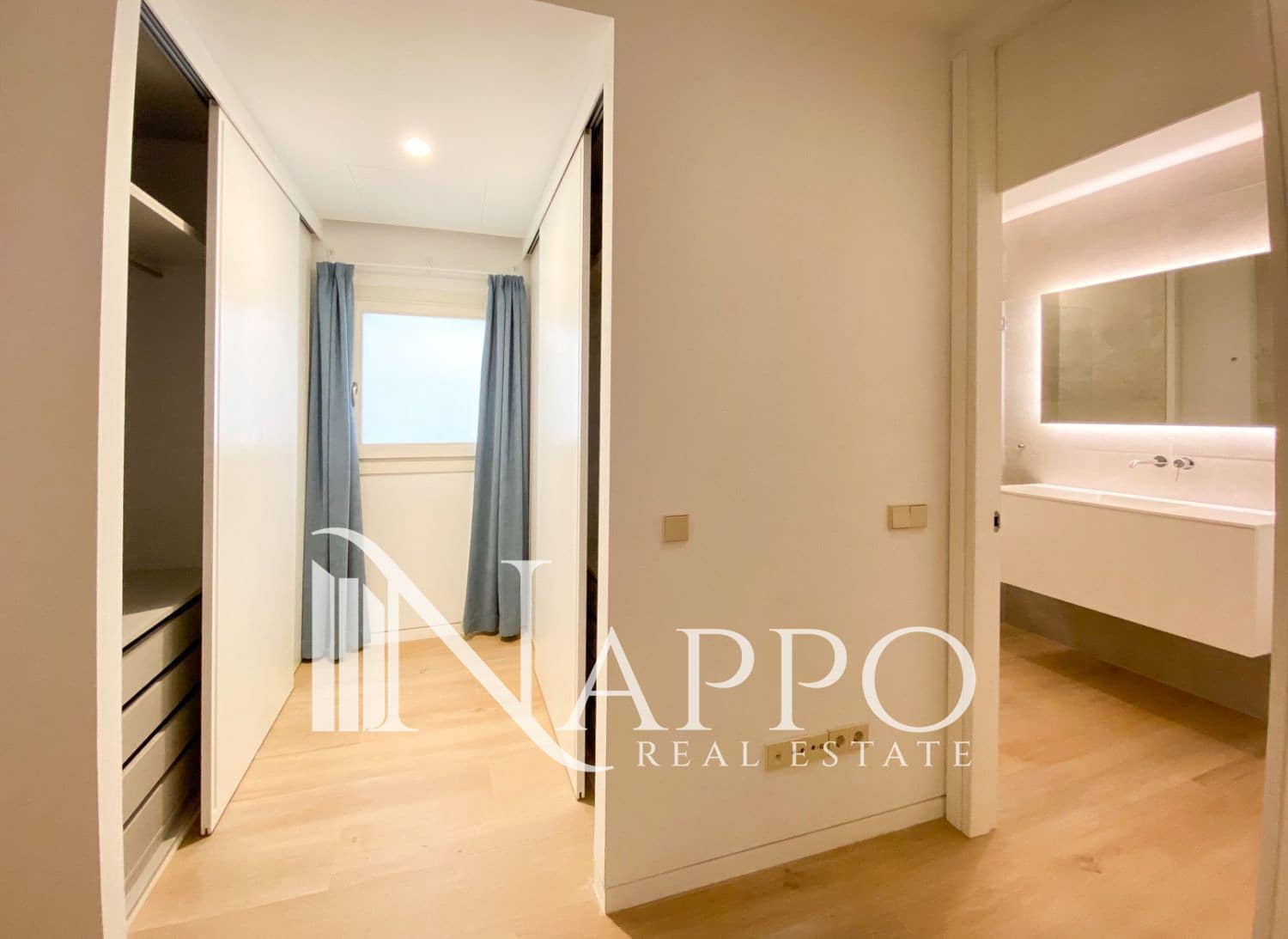 1 bedroom Flat for rent in Palma de Mallorca - € 2,000 (Ref: 9853029)