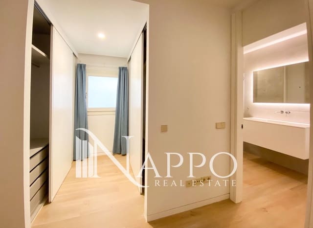 1 bedroom Flat for rent in Palma de Mallorca - € 2,000 (Ref: 9853029)