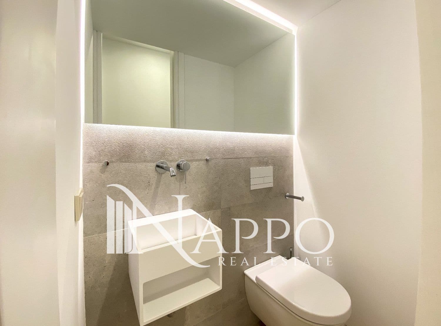 1 bedroom Flat for rent in Palma de Mallorca - € 2,000 (Ref: 9853029)