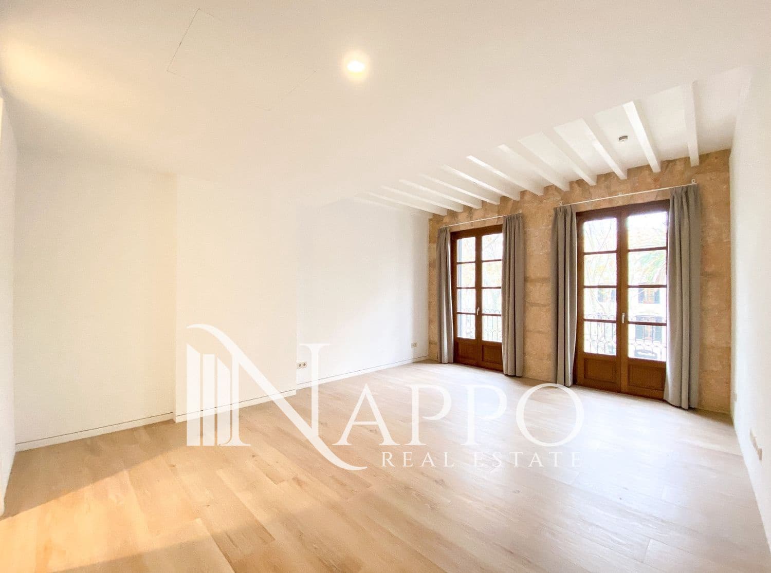 Appartement de 1 chambre à louer à Palma de Mallorca - 1 750 € (Ref: 9854421)