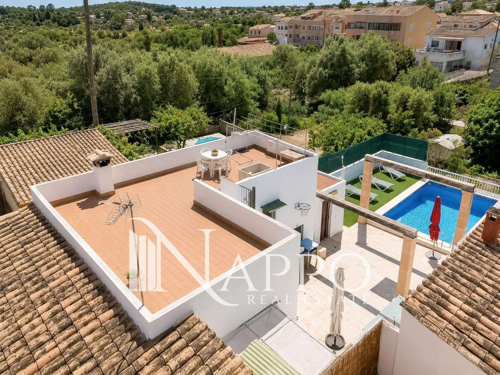 4 bedroom Townhouse for sale in Portol with pool garage - € 849,000 (Ref: 9858648)