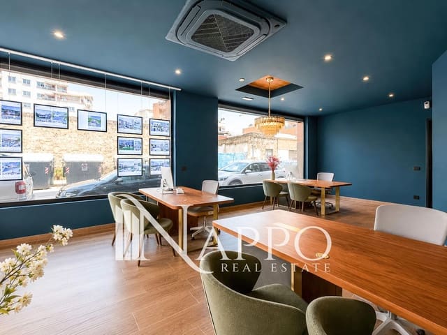 Kaupallinen myytävänä paikassa Palma de Mallorca - 349 900 € (Ref: 9860995)
