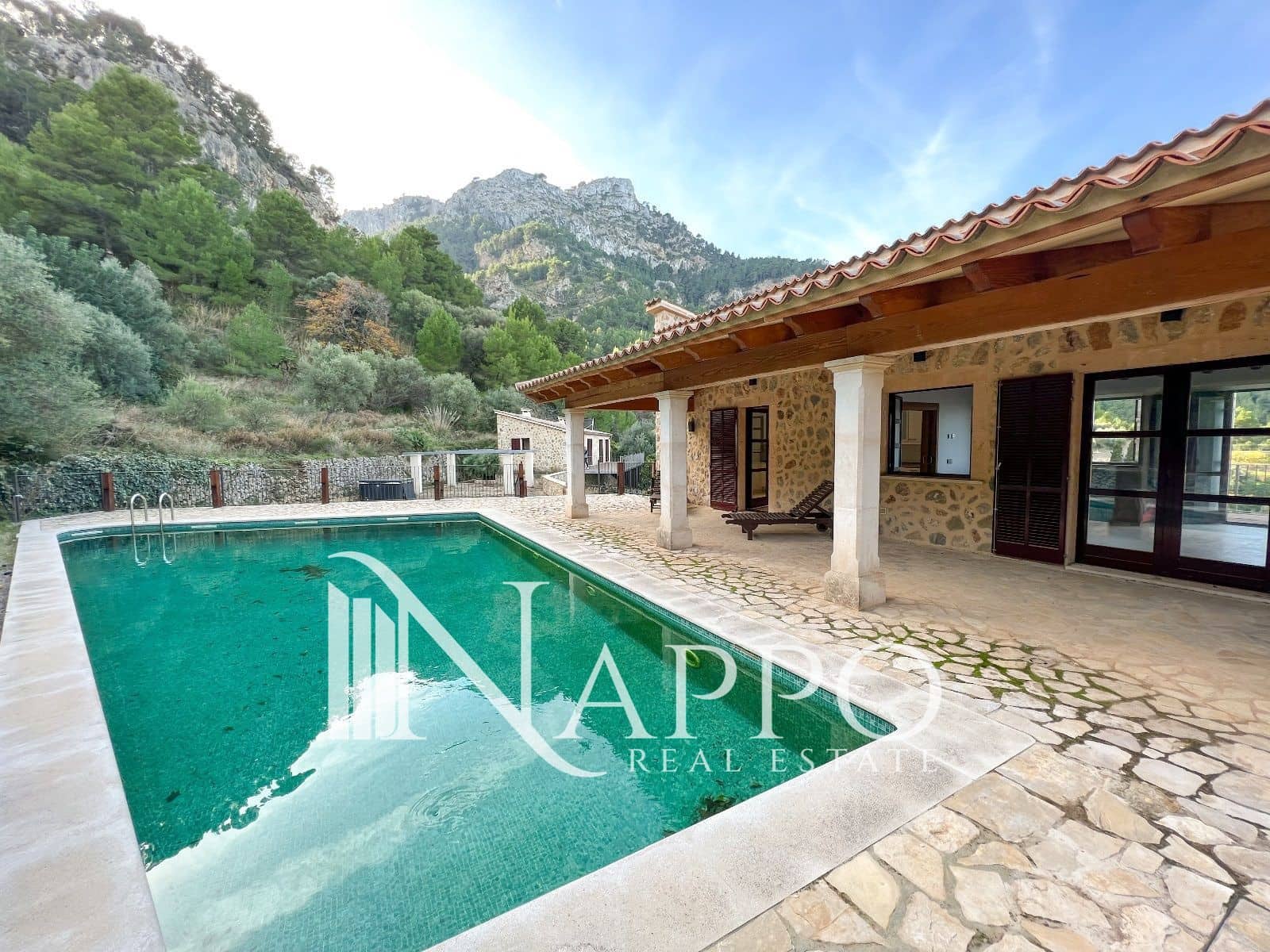 7 bedroom Villa for sale in Andratx with pool garage - € 3,500,000 (Ref: 9861329)