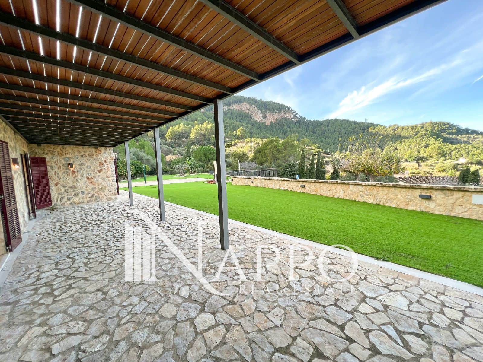 7 bedroom Villa for sale in Andratx with pool garage - € 3,500,000 (Ref: 9861329)