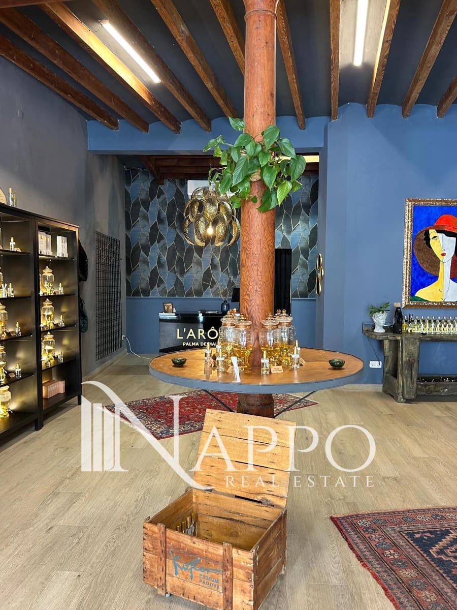 Kaupallinen vuokrattavana paikassa Palma de Mallorca - 2 000 € (Ref: 9866152)