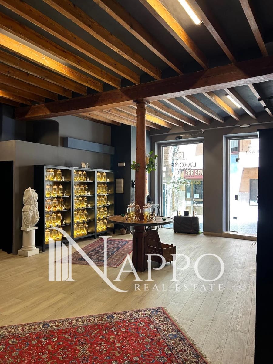 Kaupallinen vuokrattavana paikassa Palma de Mallorca - 2 000 € (Ref: 9866152)