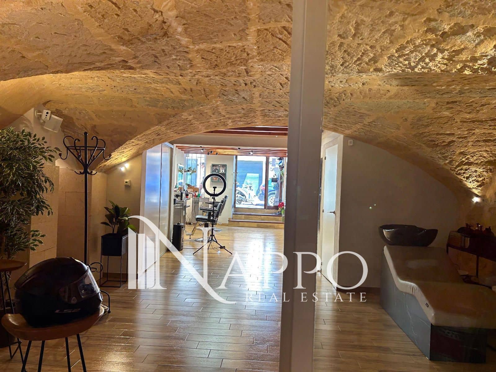 Kaupallinen vuokrattavana paikassa Palma de Mallorca - 1 670 € (Ref: 9866154)