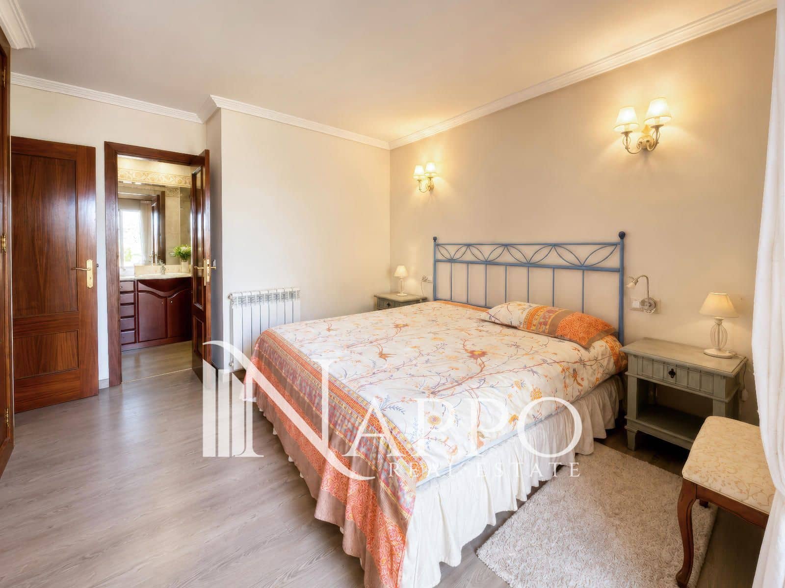 2 bedroom Flat for rent in Palma de Mallorca - € 2,000 (Ref: 9867258)