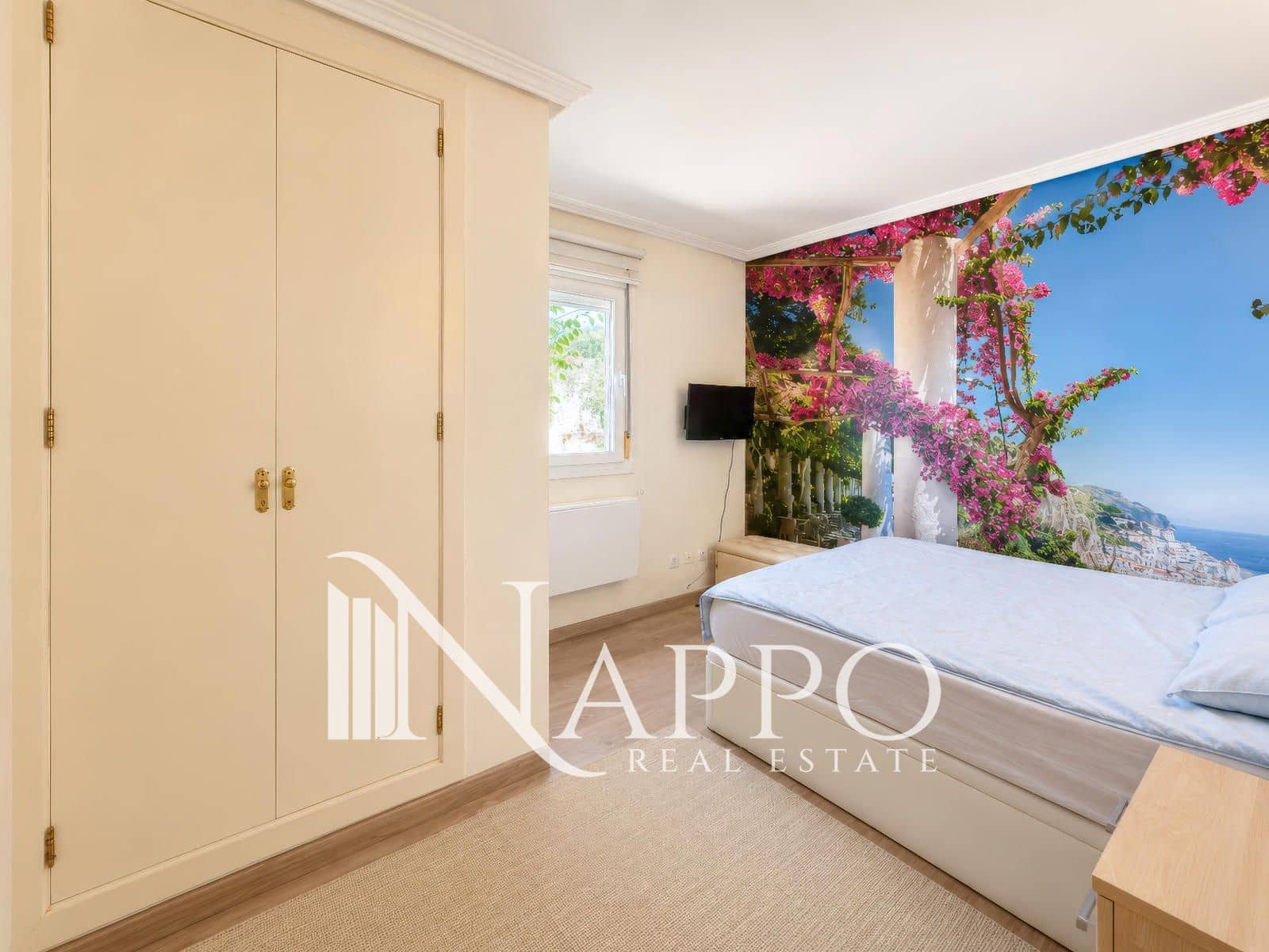 2 bedroom Flat for rent in Palma de Mallorca - € 2,000 (Ref: 9867258)